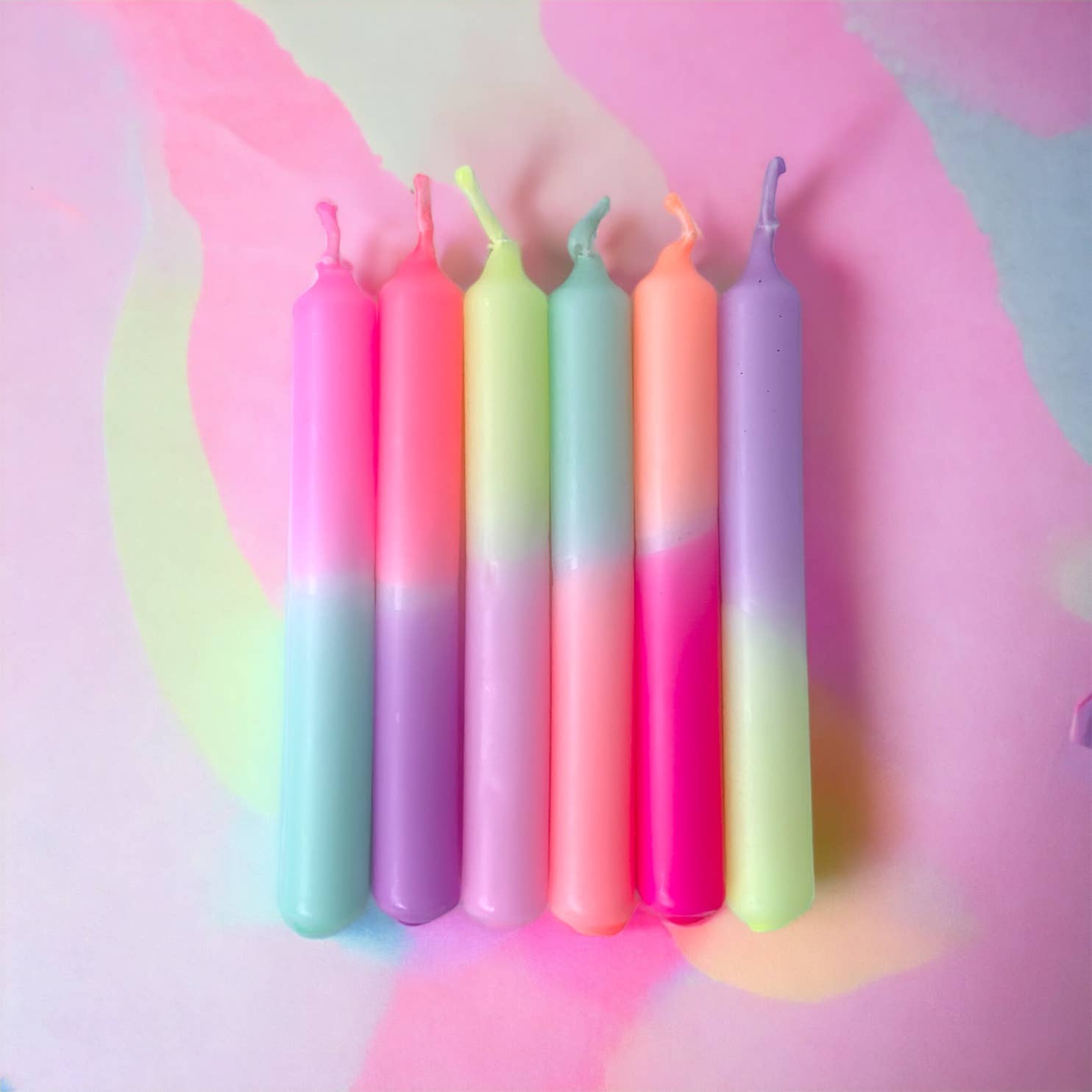 Pink Stories - Dip Dye Konfetti Geburtstagskerzen • Light Hibiscus - ROSA ECK