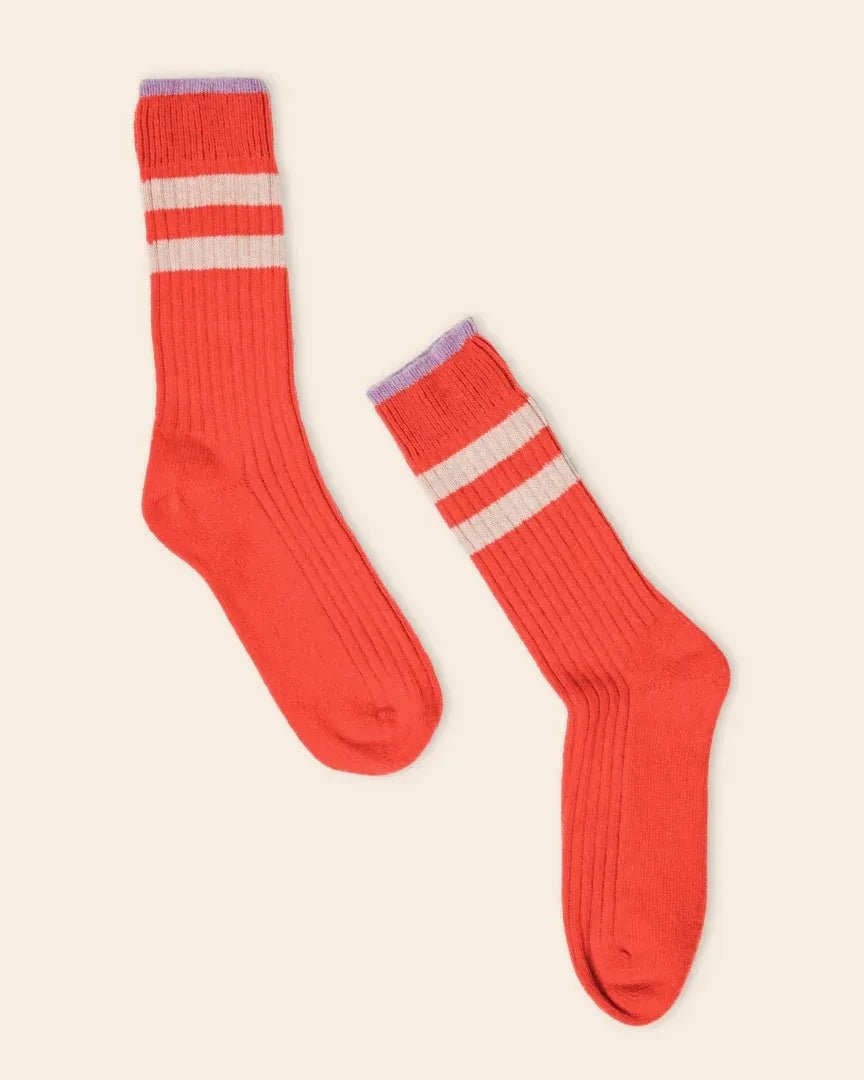 Popeia - Dünne Stricksocken aus Wolle • Rot - Socken - ROSA ECK