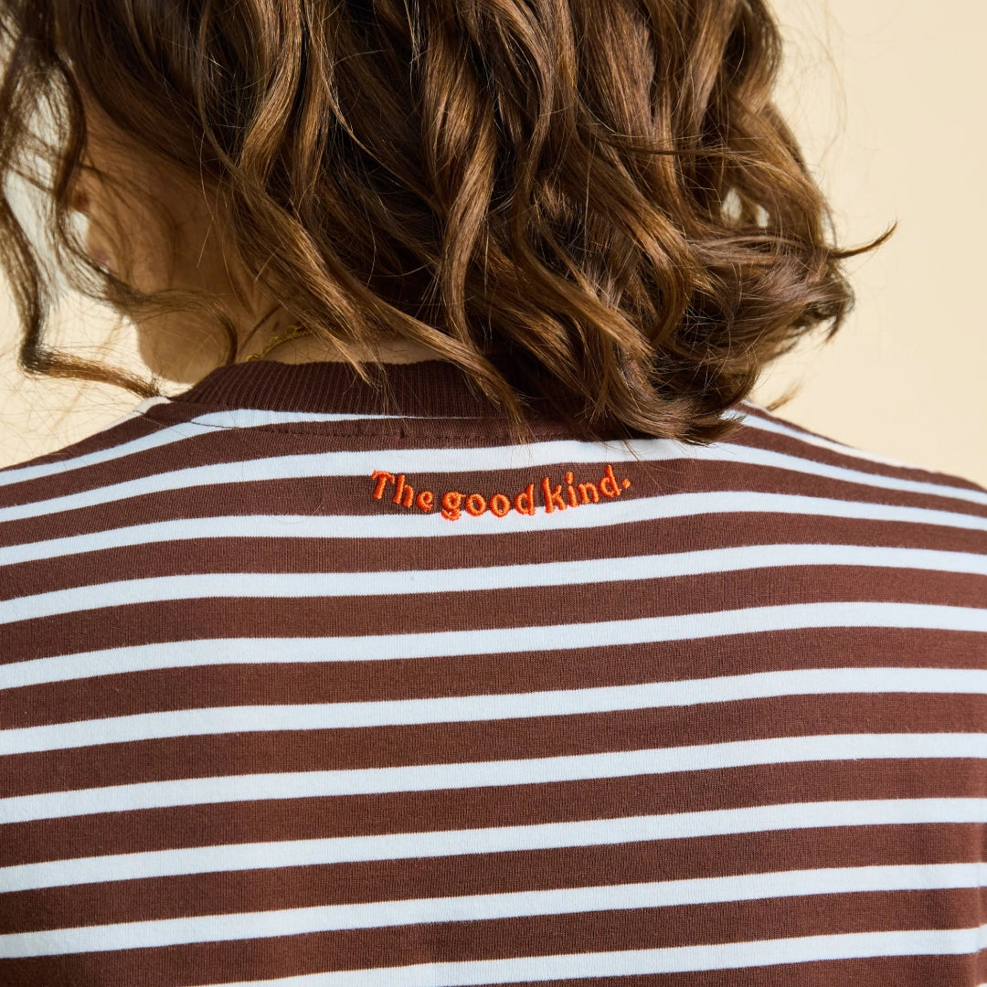 Gestreiftes Langarmshirt in Braun und Cremeweiß – Ansicht 5