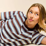 Gestreiftes T-Shirt in Braun und Hellblau – Ansicht 3