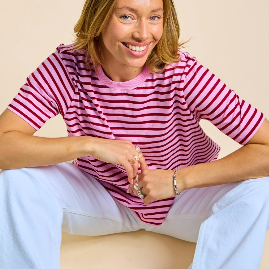 Gestreiftes T-Shirt in Pink und Dunkelrot – Ansicht 3
