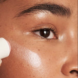 PURE U. Highlighter Balm Refill Baby Glow – auf der Haut
