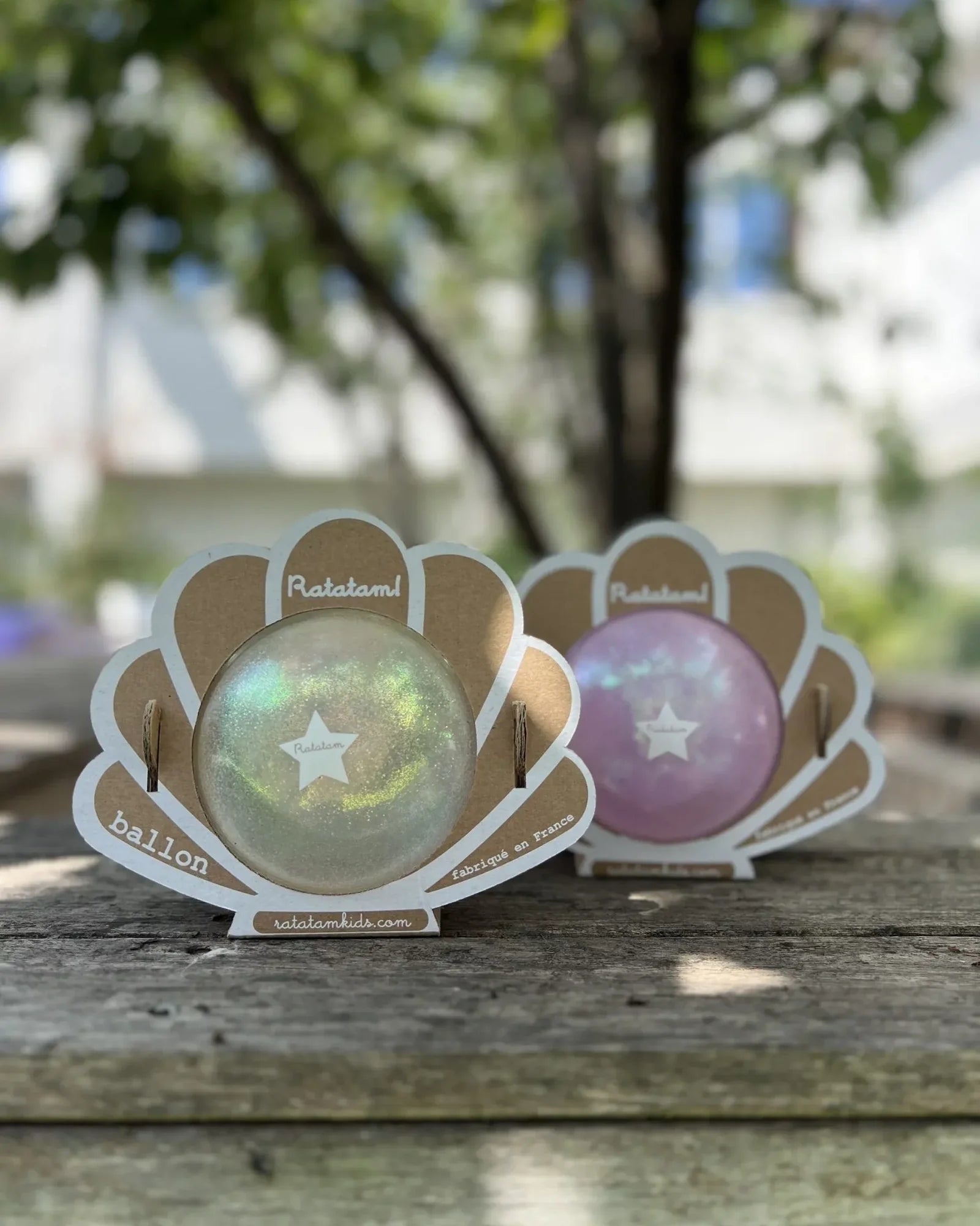 Ratatam - SHELL Spielball (⌀ 10 cm) • Weiß - ROSA ECK