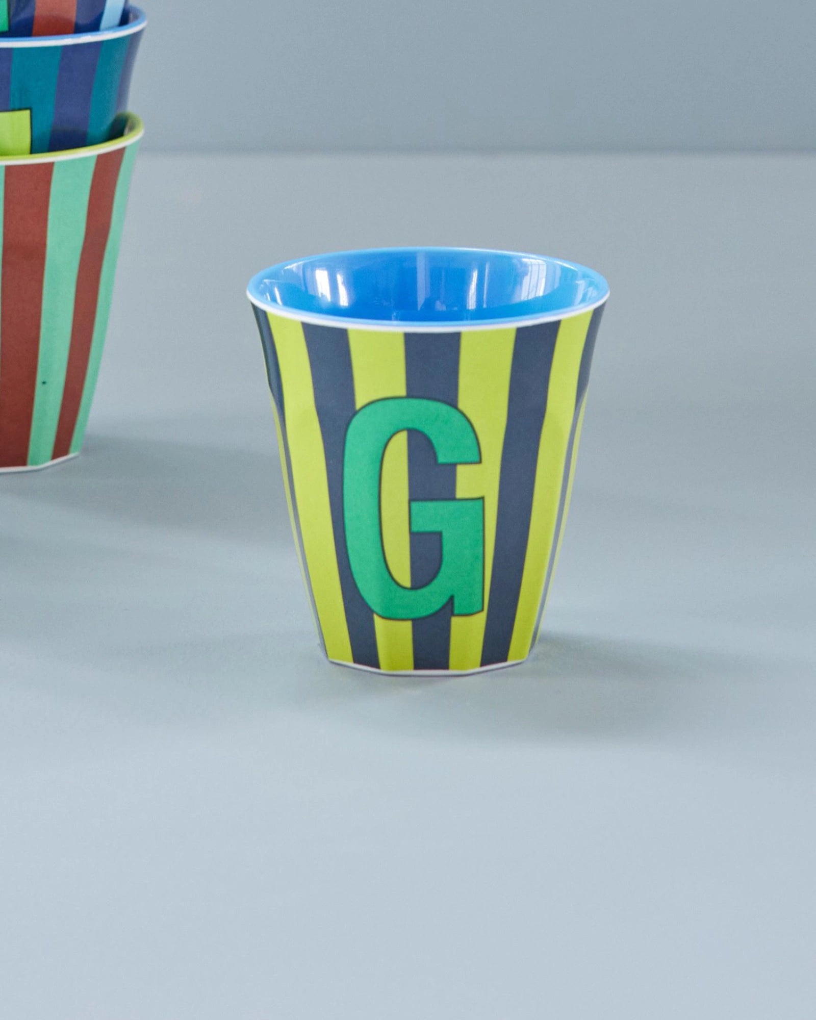 rice Buchstabenbecher (250 ml) – G Stripes, Grün