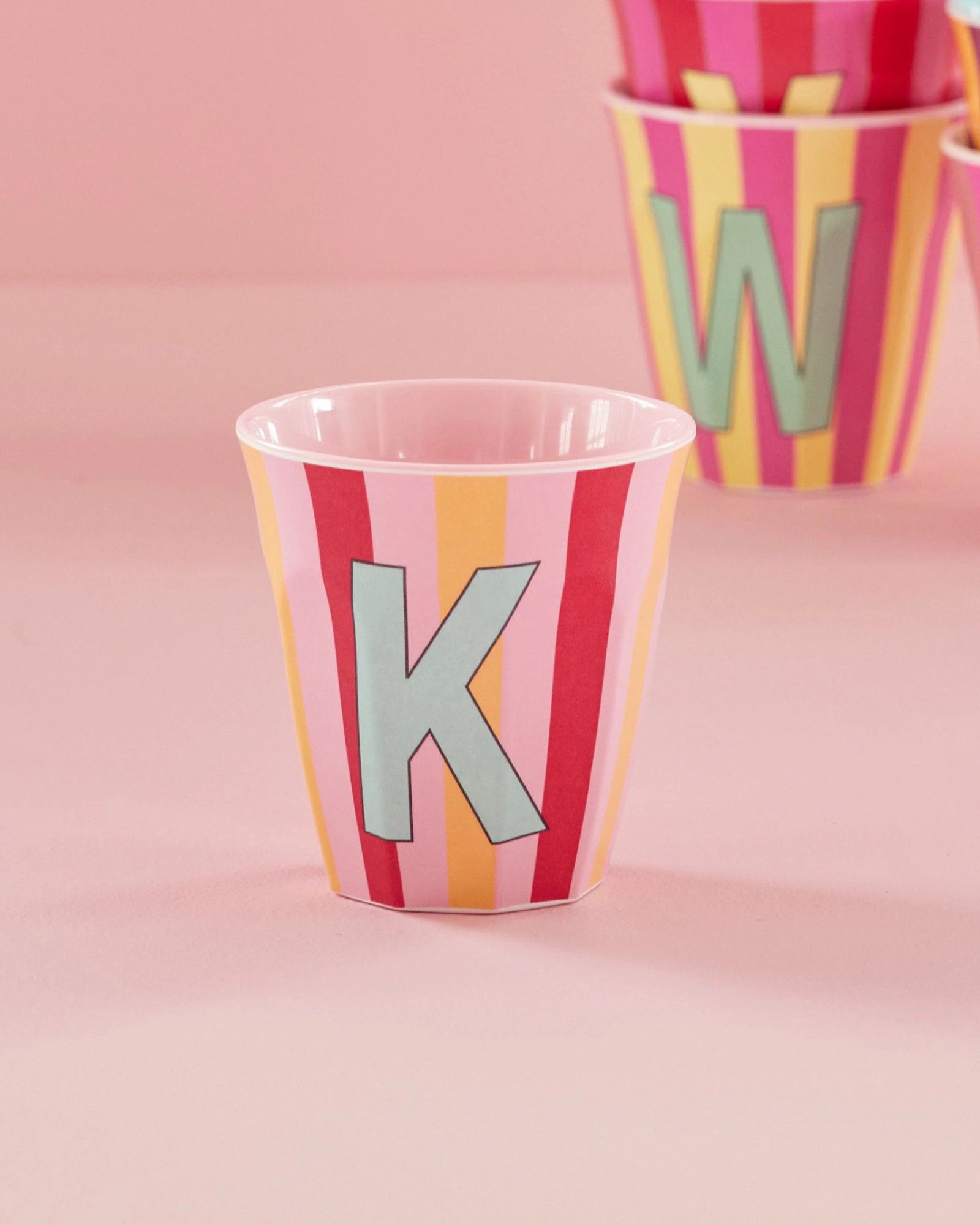 rice Buchstabenbecher (250 ml) – K Stripes, Pink