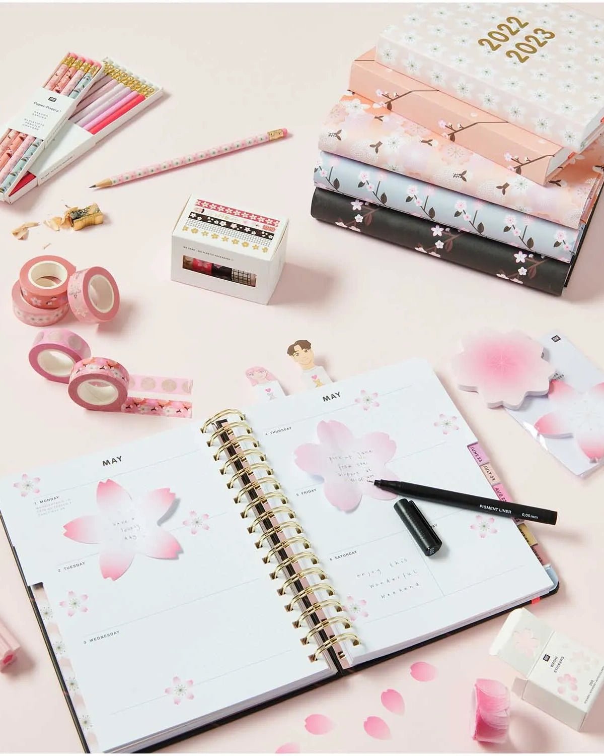 Rico Design - Bleistift-Set (4 Stück) • Sakura Kirschblüte - ROSA ECK