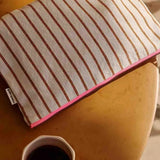 Rose in April - LILI Etui • Stripes Tennis Pecan/Greige - ROSA ECK