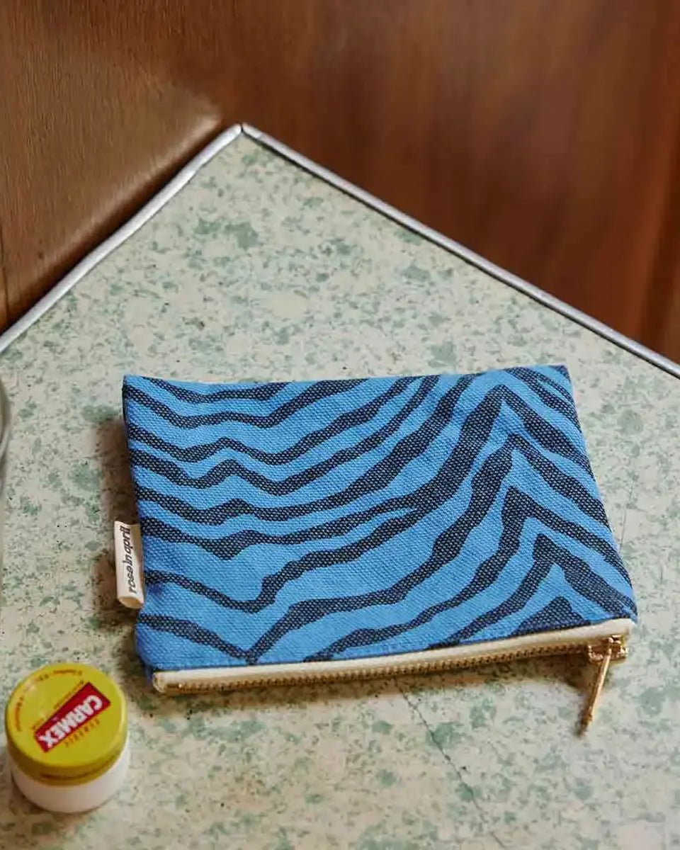 Rose in April - MARIE Geldbeutel • Zebra Greek Blue/Black - Geldbeutel - ROSA ECK Concept Store