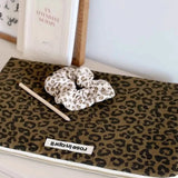 Rose in April - MAYA Laptoptasche (15/16 Zoll) • Graou Olive - ROSA ECK