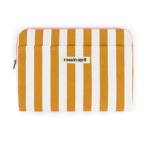 Rose in April - OCTAVE Laptoptasche (13/14 Zoll) • Stripes Ecru/Caramel - ROSA ECK