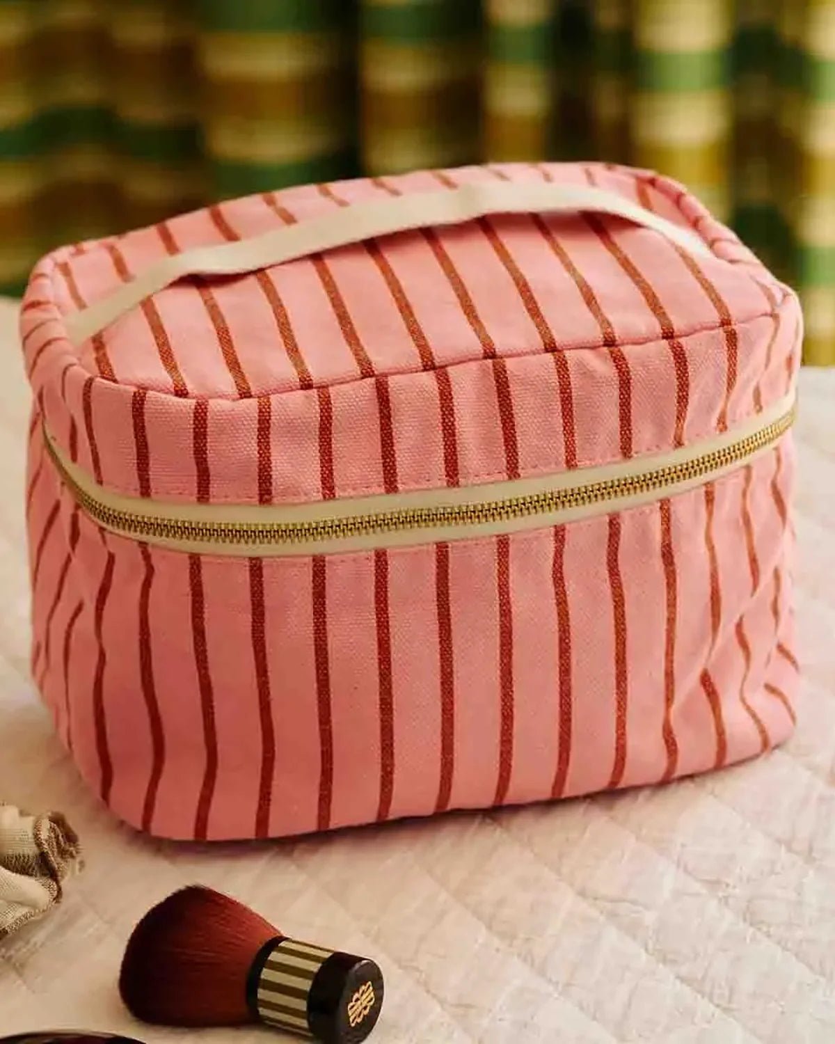 Rose in April - OONA Beautycase • Tennis Pecan/Strawberry - ROSA ECK