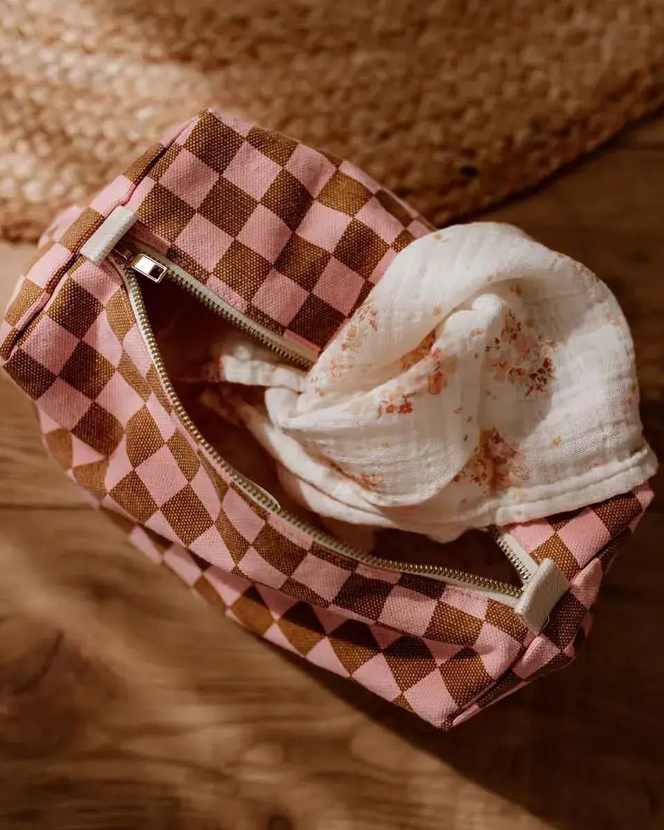 Rose in April - VIC Kulturbeutel • Checks Strawberry/Caramel - Beutel - ROSA ECK Concept Store