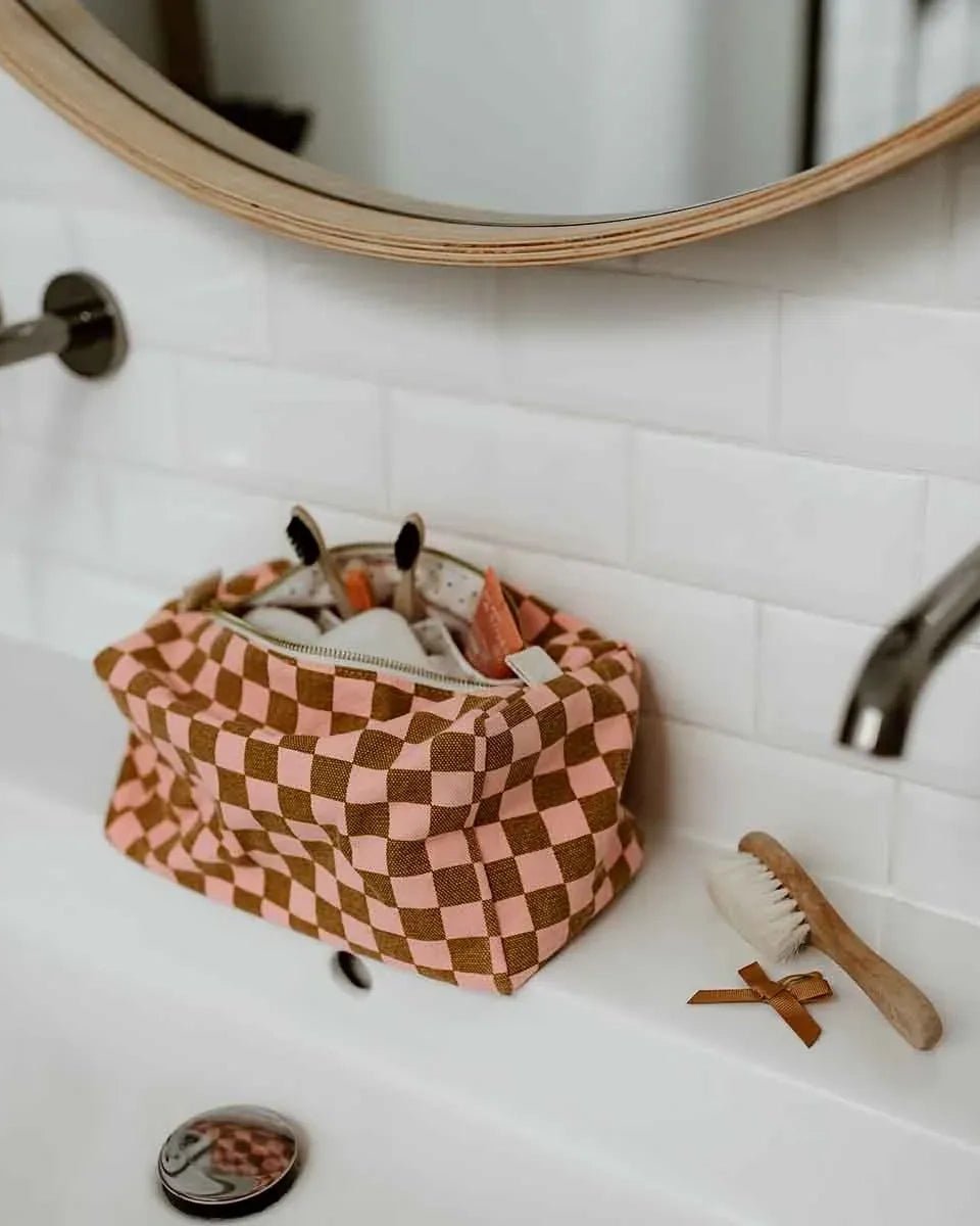 Rose in April - VIC Kulturbeutel • Checks Strawberry/Caramel - Beutel - ROSA ECK Concept Store