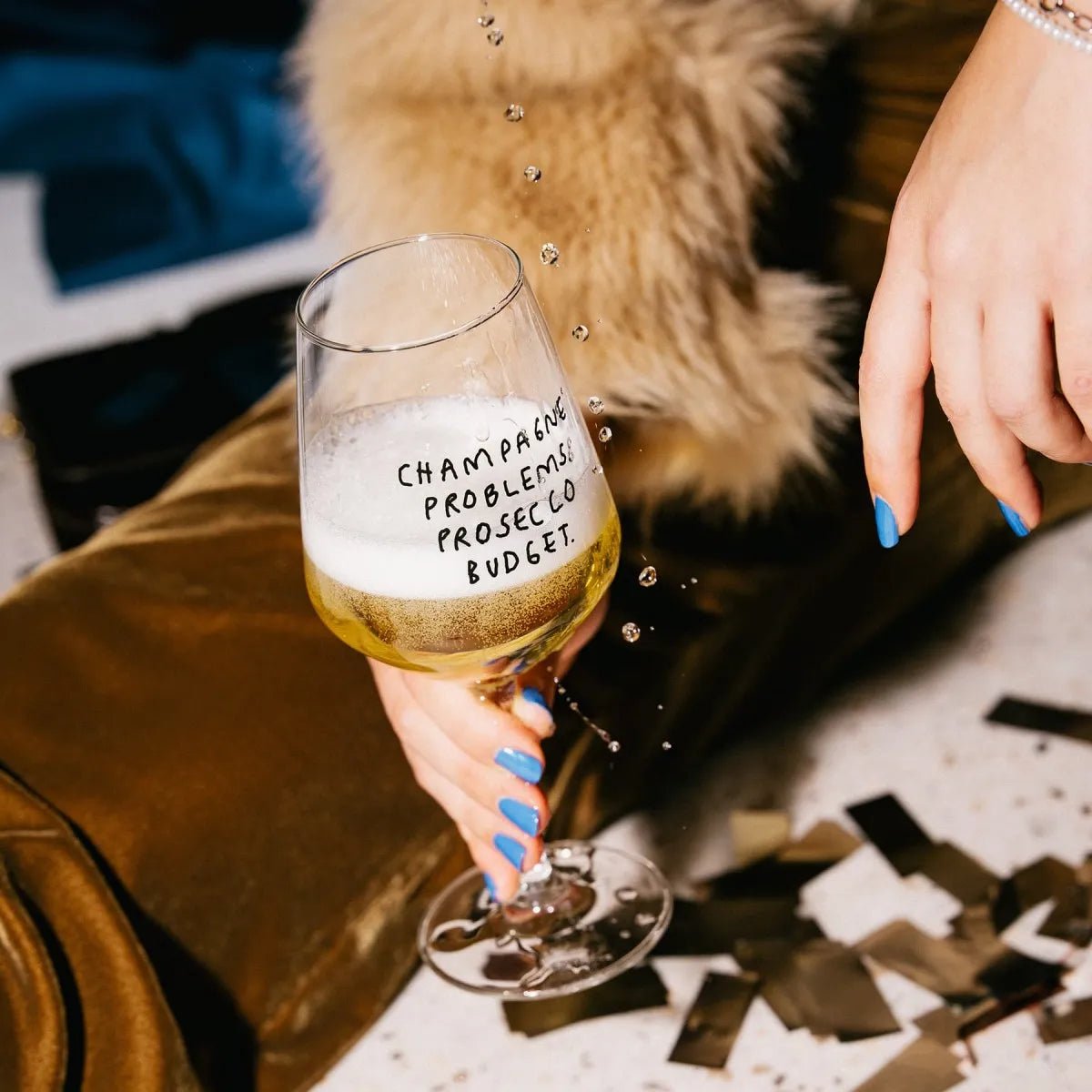 selekkt - Weinglas mit Spruch • Champagne Problems. Prosecco Budget. - ROSA ECK