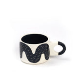 SOMANYBLOBS - CHUNKY LINE Cappuccinotasse (150 ml) • Schwarz - ROSA ECK