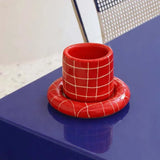 SOMANYBLOBS - GRID Espressobecher mit Untertasse (65 ml) • Rot - ROSA ECK