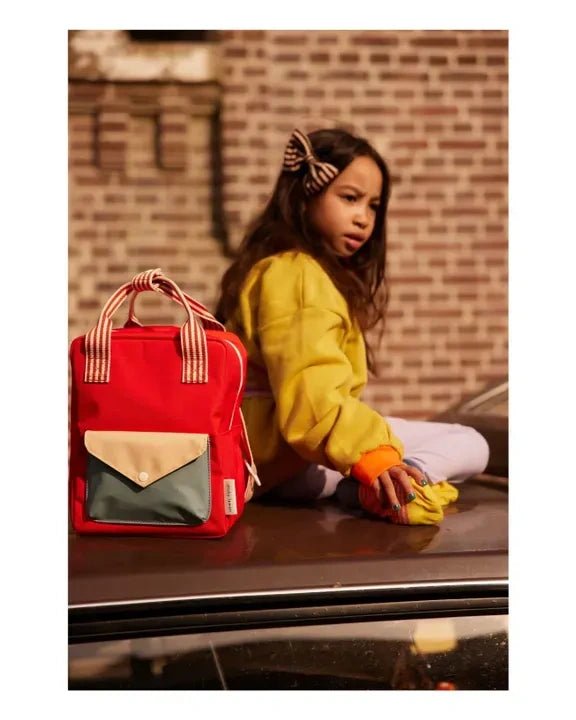 Sticky Lemon - WONDERS Kinder - Rucksack Small • envelope / red hat - Rucksack - ROSA ECK
