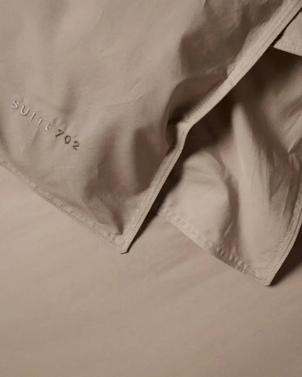 SUITE702 - Bettbezug aus Bio-Baumwolle • Camel - ROSA ECK