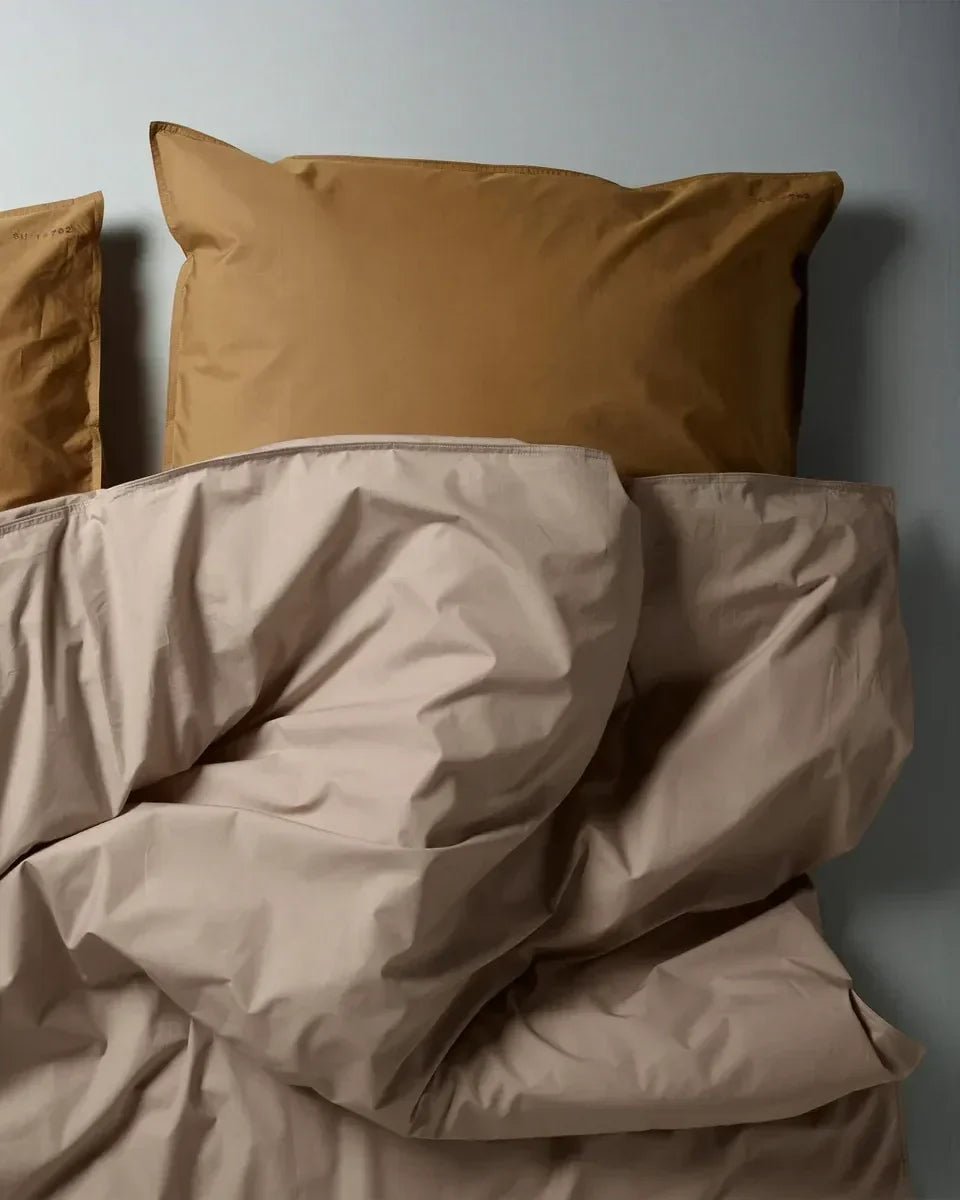 SUITE702 - Bettbezug aus Bio-Baumwolle • Camel - ROSA ECK
