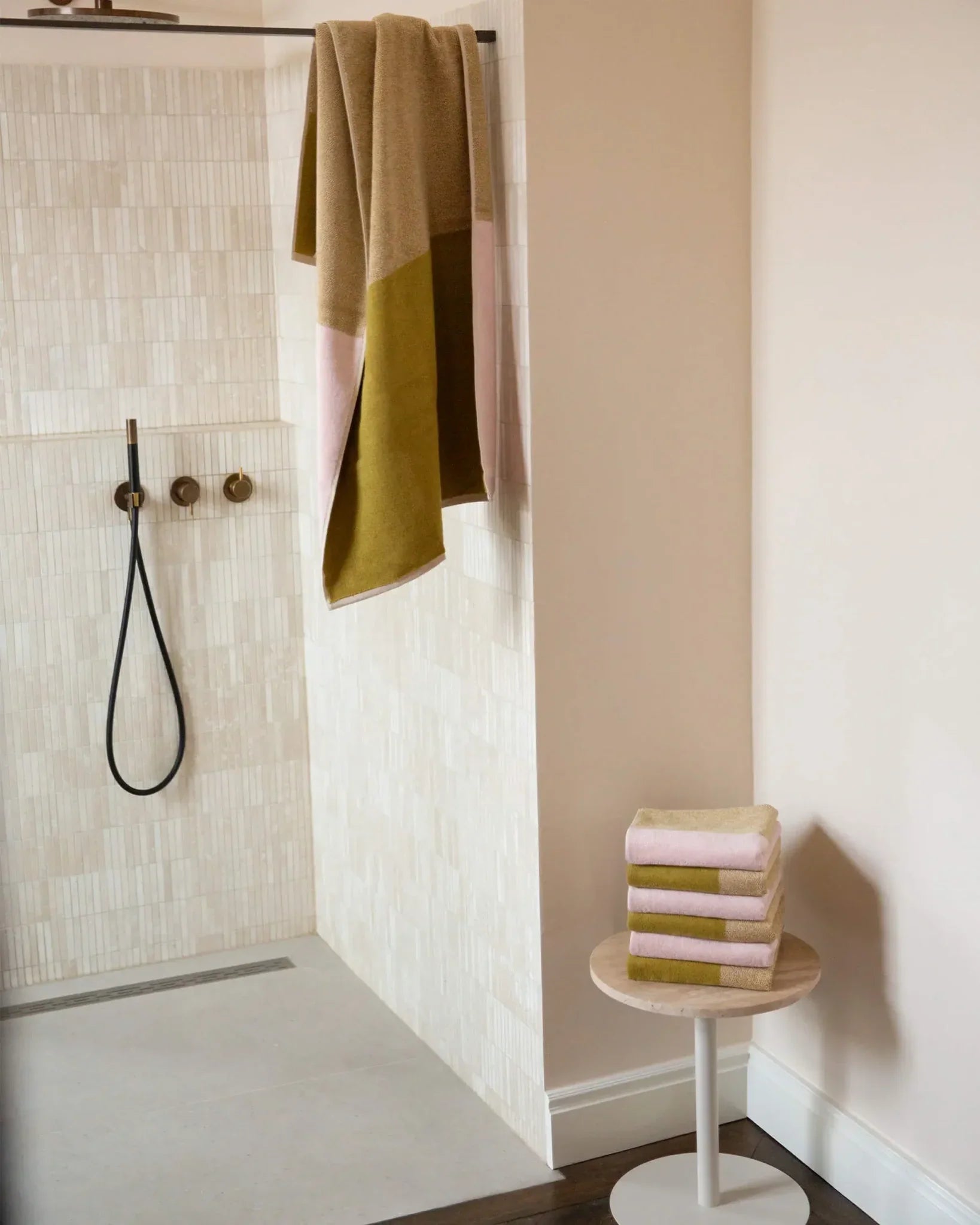 SUITE702 - BLEND Handtuch-Set (2 Stk.) • Blush-Olive - ROSA ECK