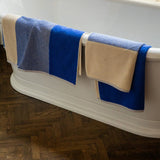 SUITE702 - BLEND Handtuch-Set (2 Stk.) • Cobalt Blue-Ecru - ROSA ECK