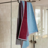 SUITE702 - BLEND Handtuch-Set (2 Stk.) • Sky Blue-Bordeaux - ROSA ECK