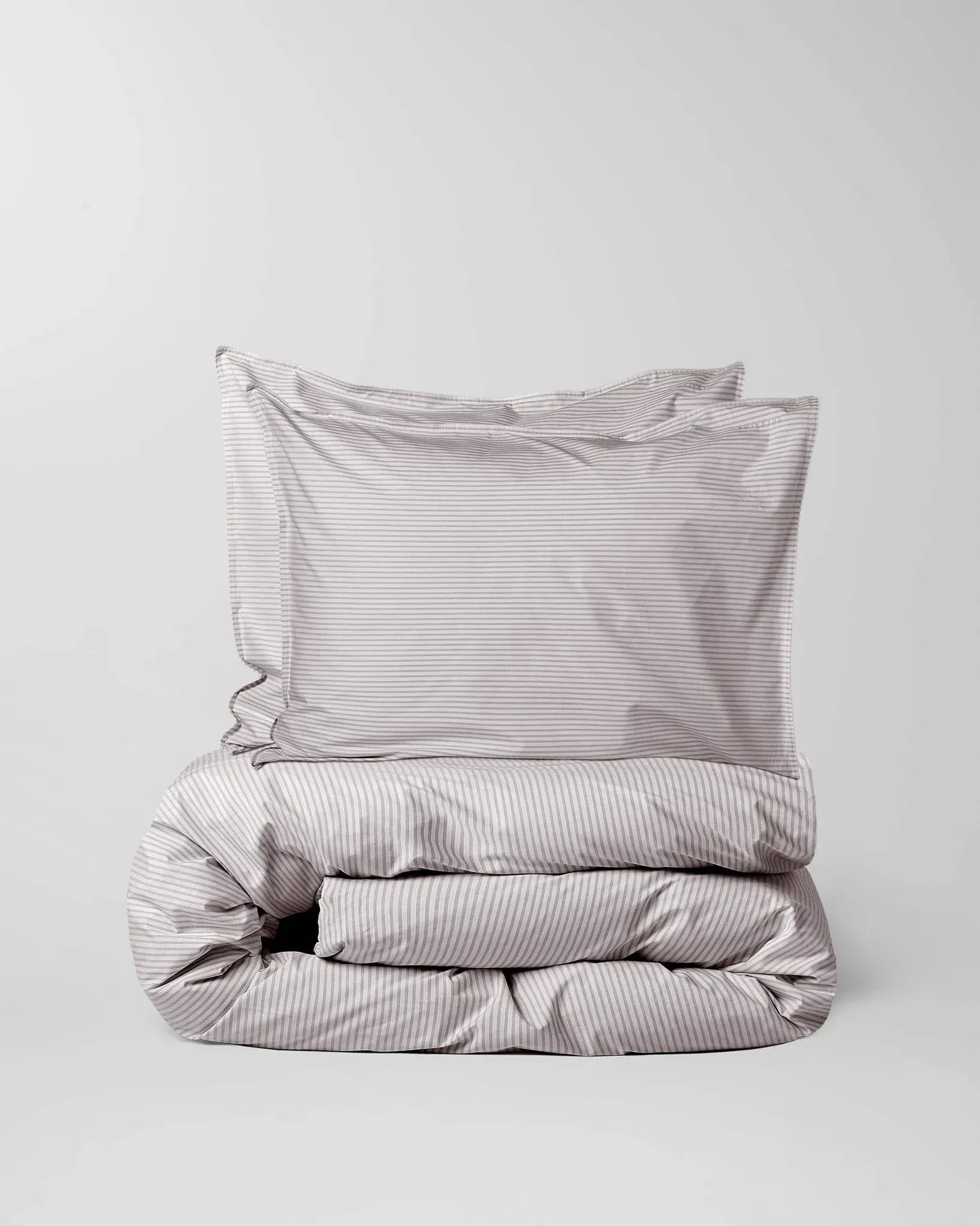 SUITE702 - Gestreifter Bettbezug aus Bio-Baumwolle (135 x 200 cm) • Brown-Ecru - ROSA ECK