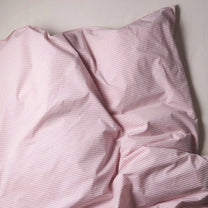 SUITE702 - Gestreifter Bettbezug aus Bio-Baumwolle (135 x 200 cm) • Pink-Ecru - ROSA ECK