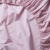 SUITE702 - Gestreiftes Spannbettlaken aus Bio-Baumwolle • Pink-Ecru - ROSA ECK