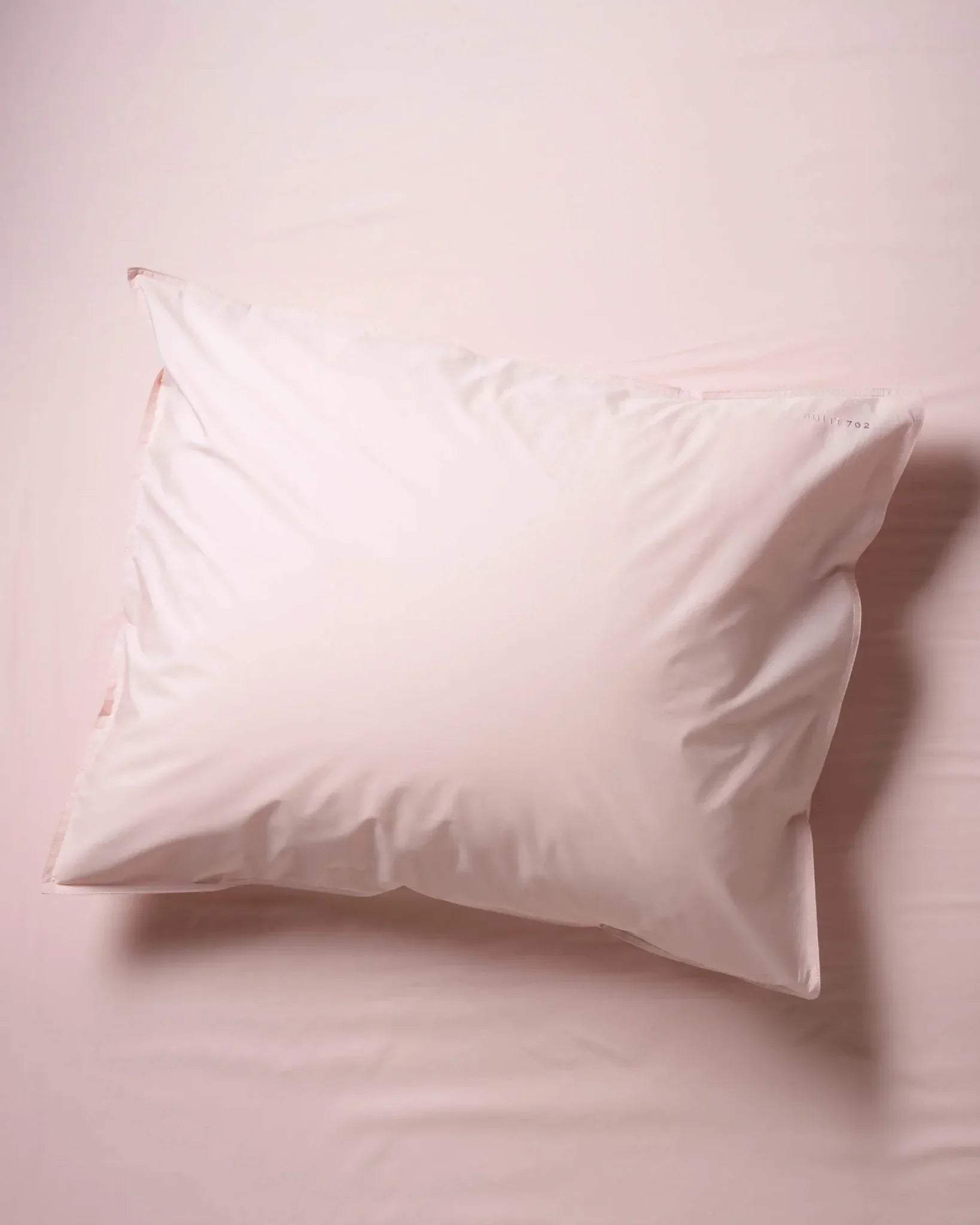 SUITE702 - Kissenbezug aus Bio-Baumwolle (80 x 80 cm) • Blush - ROSA ECK