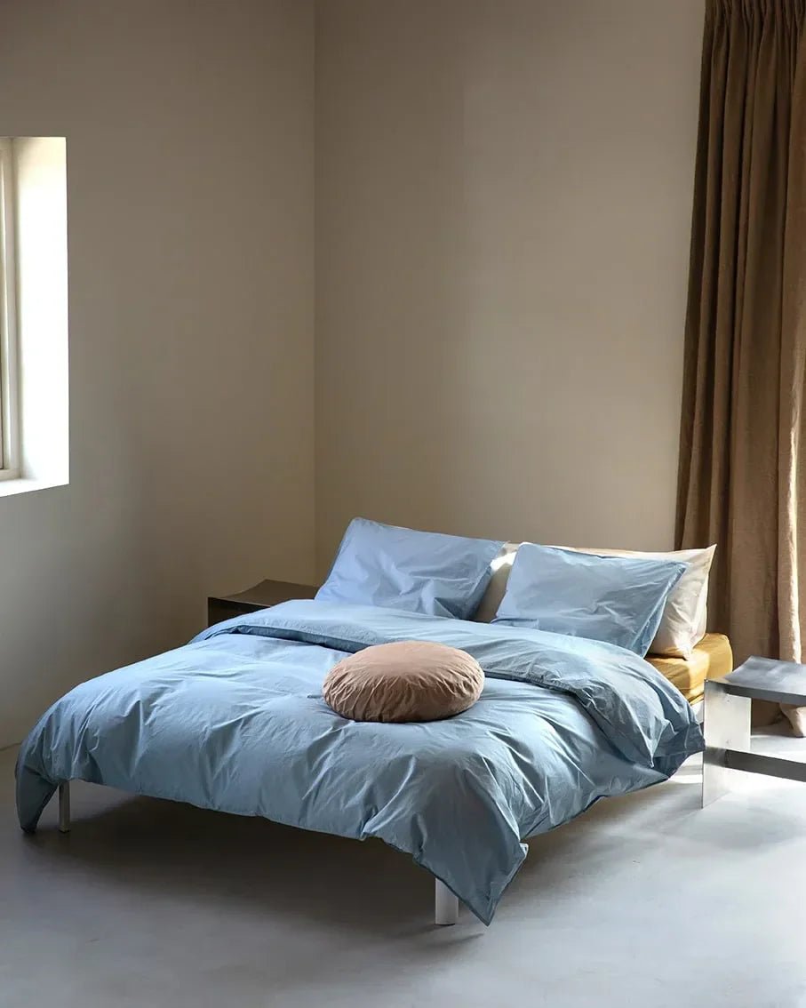 SUITE702 - Kissenbezug aus Bio-Baumwolle (80 x 80 cm) • Sky Blue - ROSA ECK
