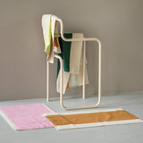 SUITE702 - MARTENS & MARTENS Badematte (50 x 80 cm) • Pink-Olive - ROSA ECK