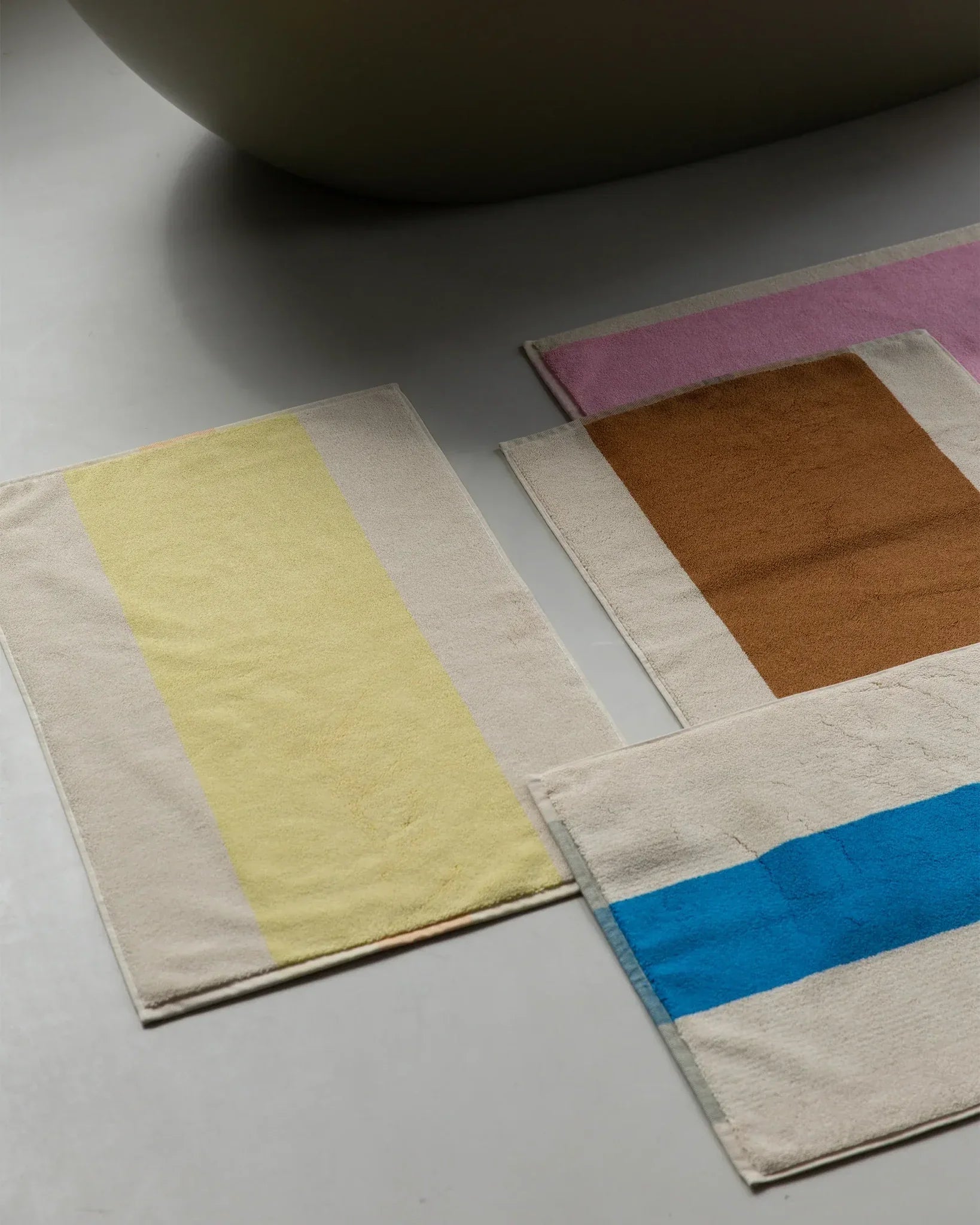 SUITE702 - MARTENS & MARTENS Badematte (50 x 80 cm) • Yellow-Orange - ROSA ECK