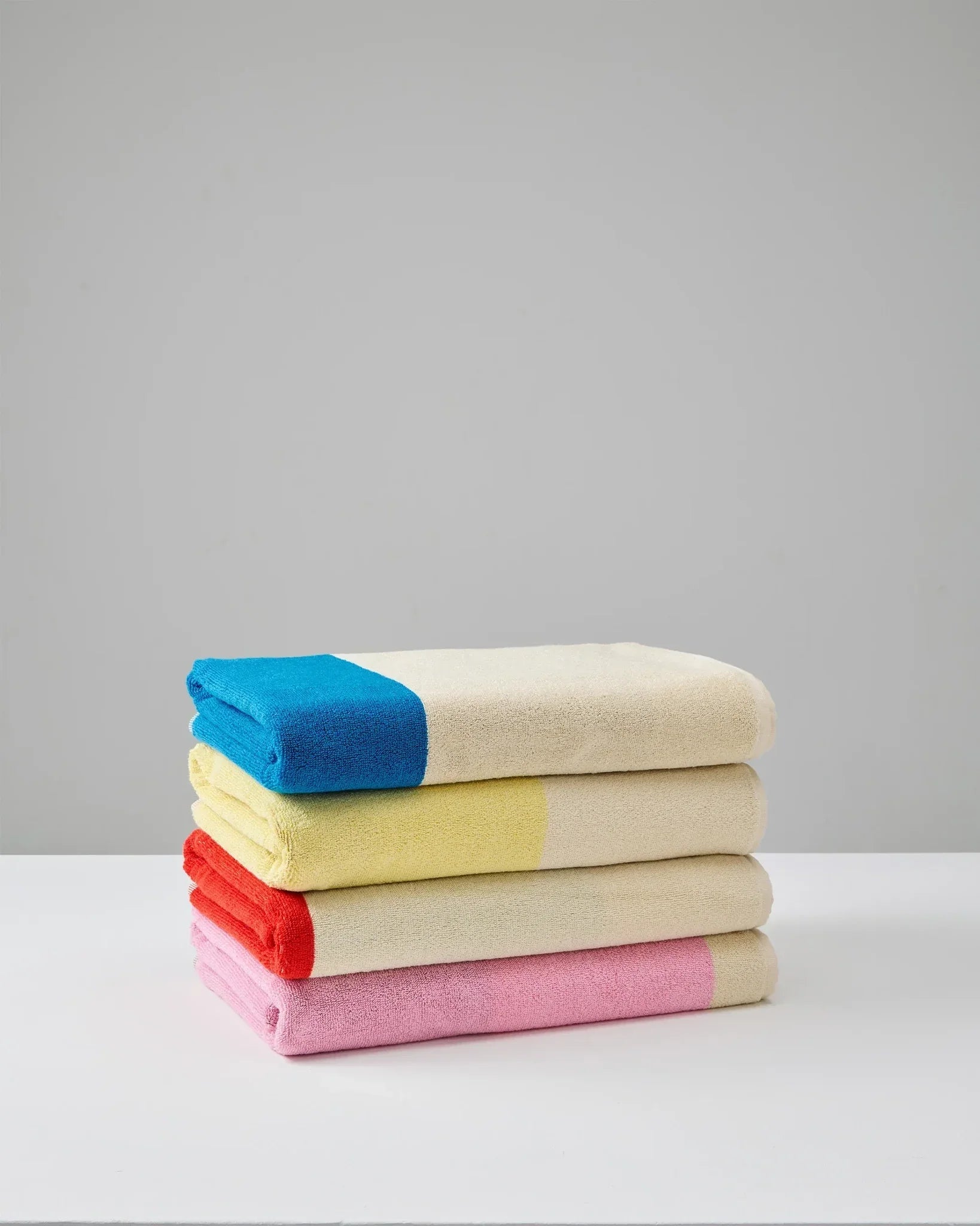 SUITE702 - MARTENS & MARTENS Badetuch (70 x 140 cm) • Yellow-Fuchsia - ROSA ECK