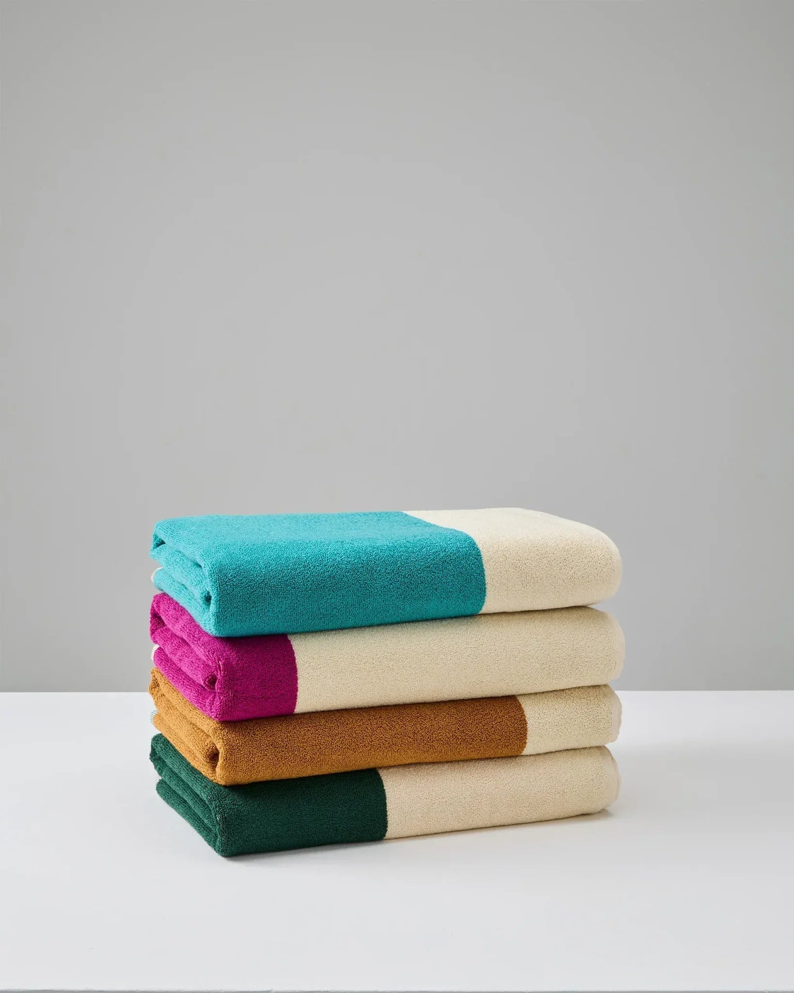 SUITE702 - MARTENS & MARTENS Badetuch (70 x 140 cm) • Yellow-Fuchsia - ROSA ECK