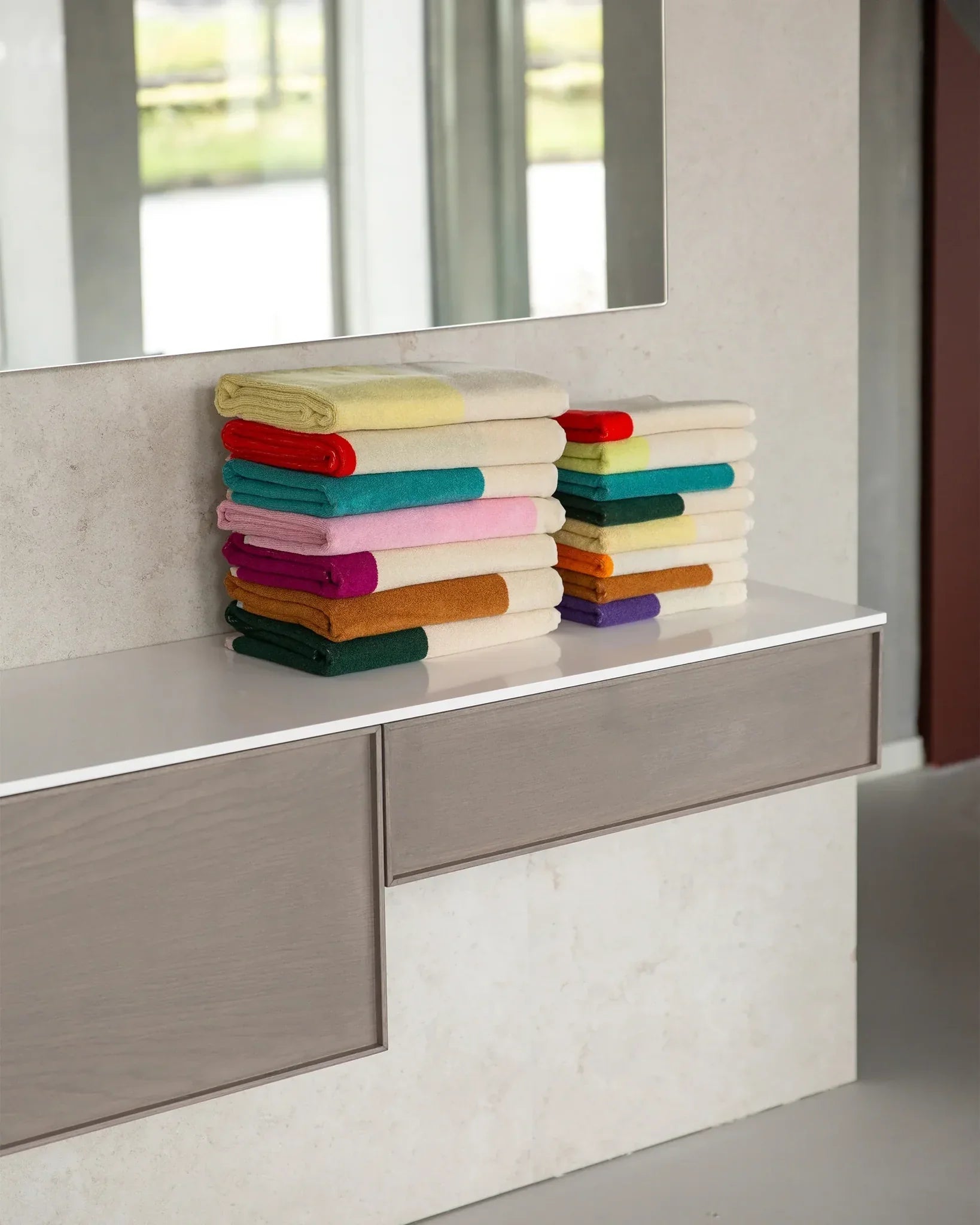 SUITE702 - MARTENS & MARTENS Badetuch (70 x 140 cm) • Yellow-Fuchsia - ROSA ECK