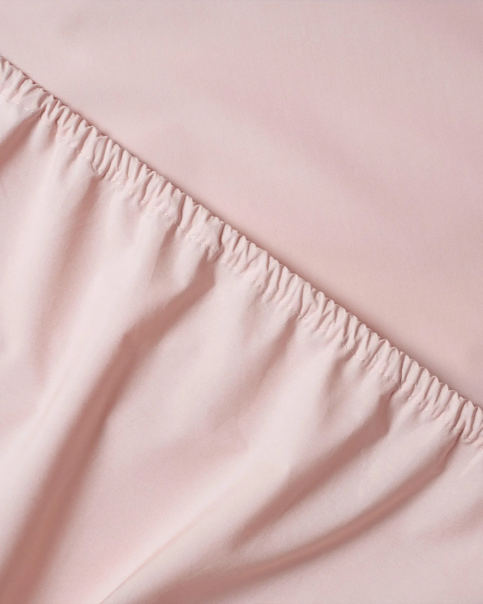 SUITE702 - Spannbettlaken aus Bio-Baumwolle • Blush - ROSA ECK