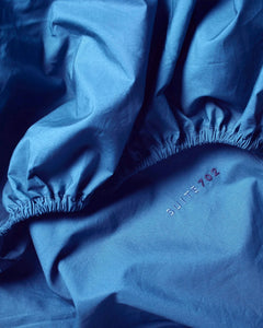 SUITE702 - Spannbettlaken aus Bio-Baumwolle • Cobalt Blue - ROSA ECK