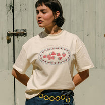 Tarta Gelatina - STRAWBERRIES ON A PLATE T-Shirt - ROSA ECK
