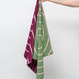 Tarta Gelatina - Wende-Badetuch • Sage / Plum - ROSA ECK