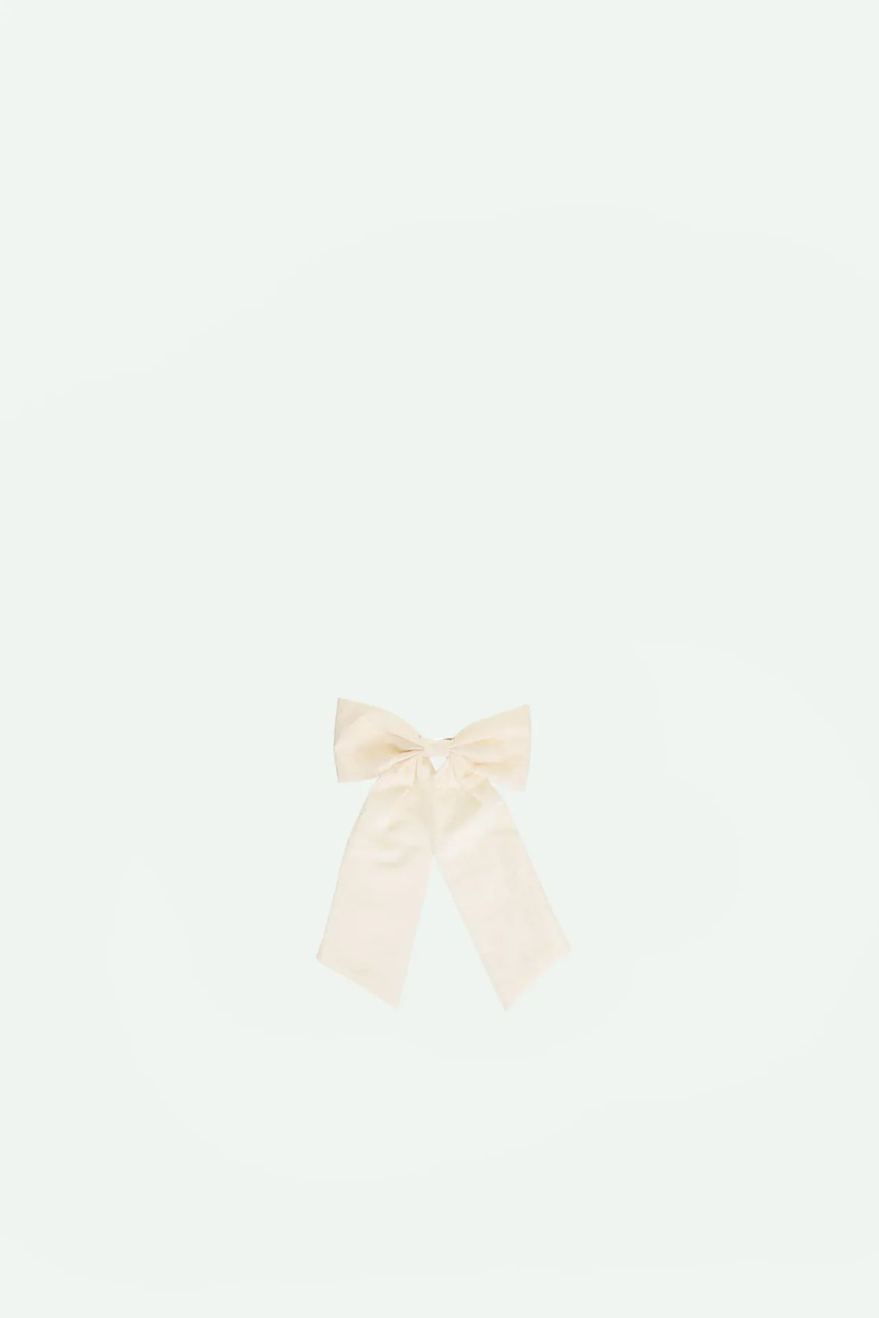 The Sticky Sis Club - CLUB CHIC Haarschleife • pearl white - ROSA ECK