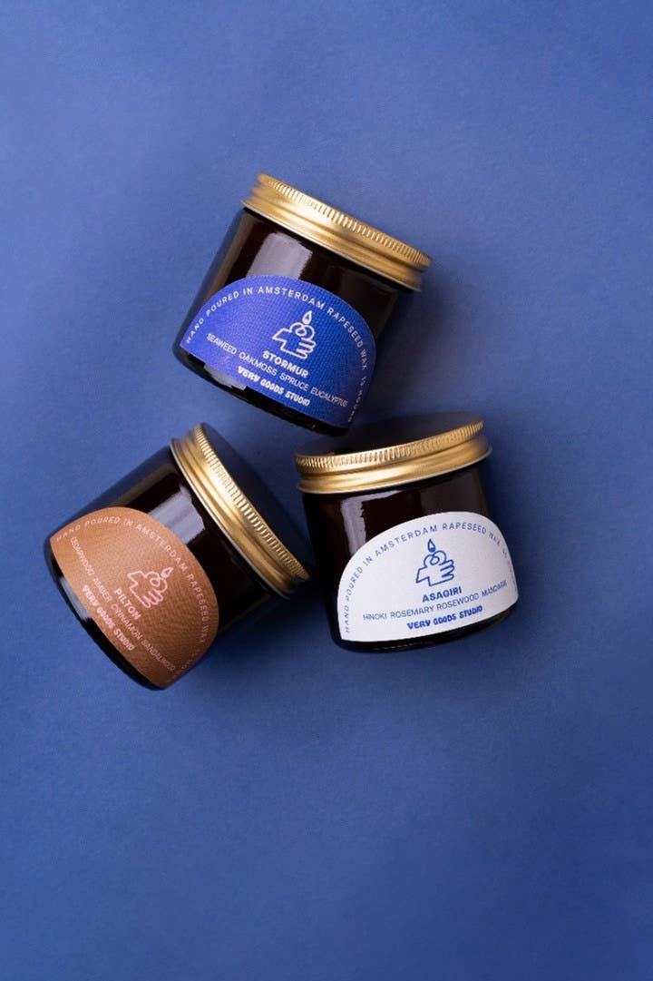 Very Goods Studio - PILTON Duftkerze im Glas (60 ml) - Kerze - ROSA ECK Concept Store