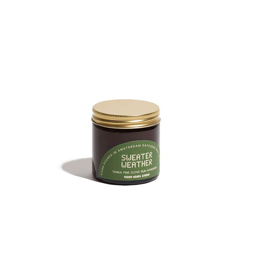 Very Goods Studio - SWEATER WEATHER Duftkerze im Glas (60 ml) - Kerze - ROSA ECK Concept Store