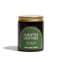 Very Goods Studio - SWEATER WEATHER Große Duftkerze im Glas (170 ml) - Kerze - ROSA ECK Concept Store