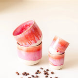 Beige-pinker Espressobecher von Vila Cerâmica im Ambiente