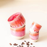 Beige-pinker Espressobecher von Vila Cerâmica im Ambiente