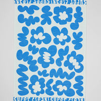 Wrap - FLOWERS AND SQUIGGLES Geschirrtuch (50 × 70 cm) • Blue/Natural - ROSA ECK