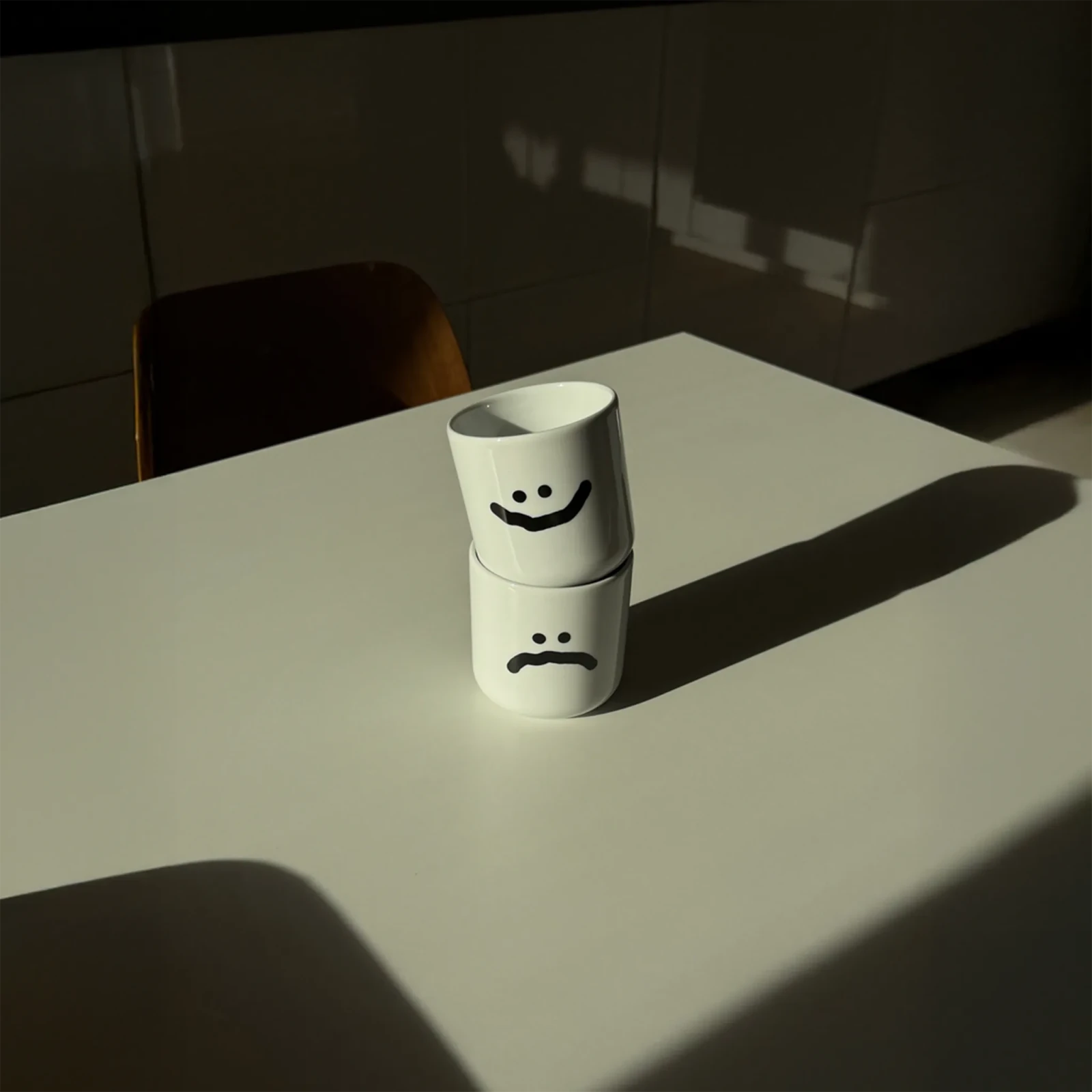 Becher aus Porzellan • BIPOLAR – Yahya Studio – Bild 3