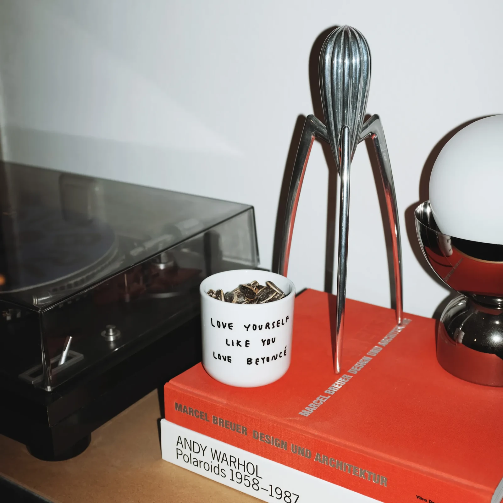Becher mit Spruch • LOVE YOURSELF LIKE YOU LOVE BEYONCÉ – Yahya Studio – Bild 3