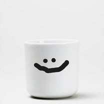 yahya studio - BIPOLAR Becher aus Porzellan - ROSA ECK - Smiley, Tasse,